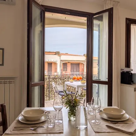 -1 Min Dal Mare- Ac Balcone E Garage *